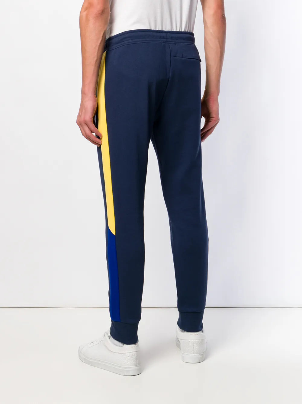 calças de moletom com cordão