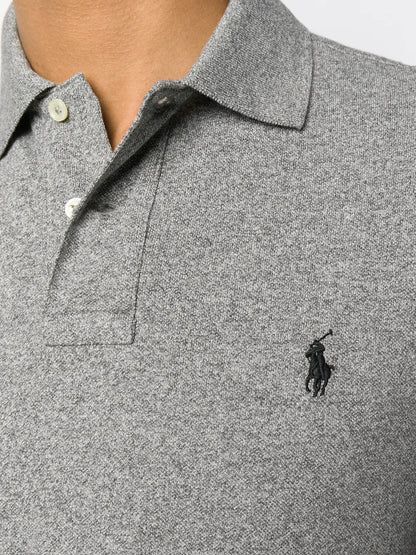 camisa polo com logotipo