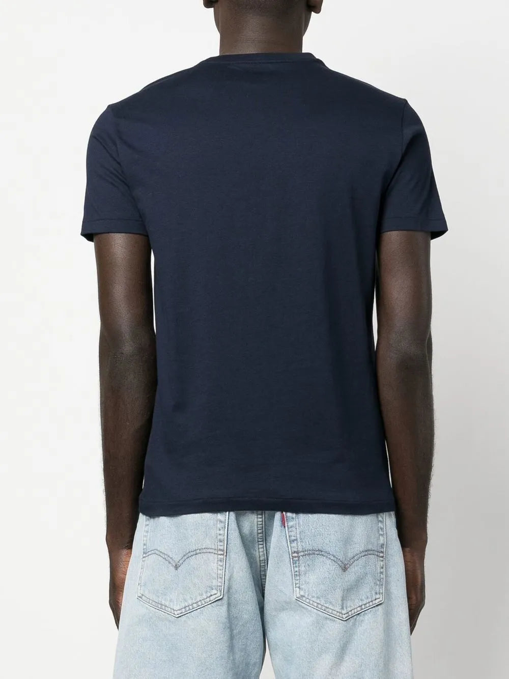 camiseta de algodão com logotipo bordado