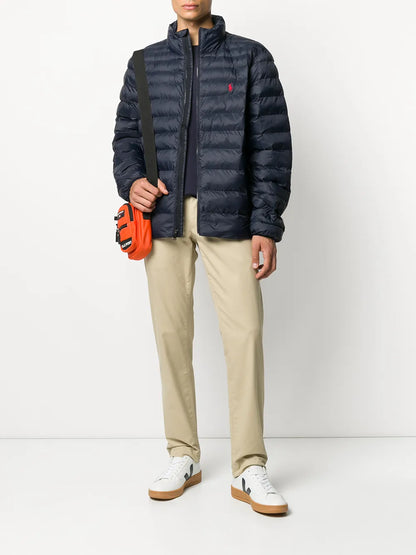 moletom com logotipo bordado