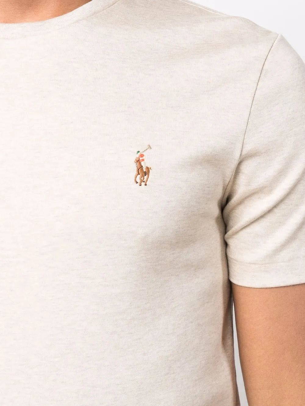 Camiseta bordada com o logotipo do Polo Pony