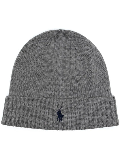 gorro canelado com logotipo bordado