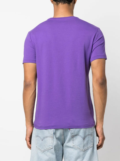 camiseta de algodão com logotipo bordado