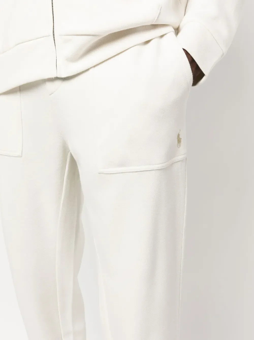 calças de moletom com cordão na cintura