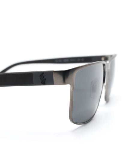 óculos de sol com armação retangular