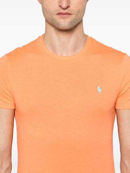 camiseta de algodão com gola redonda