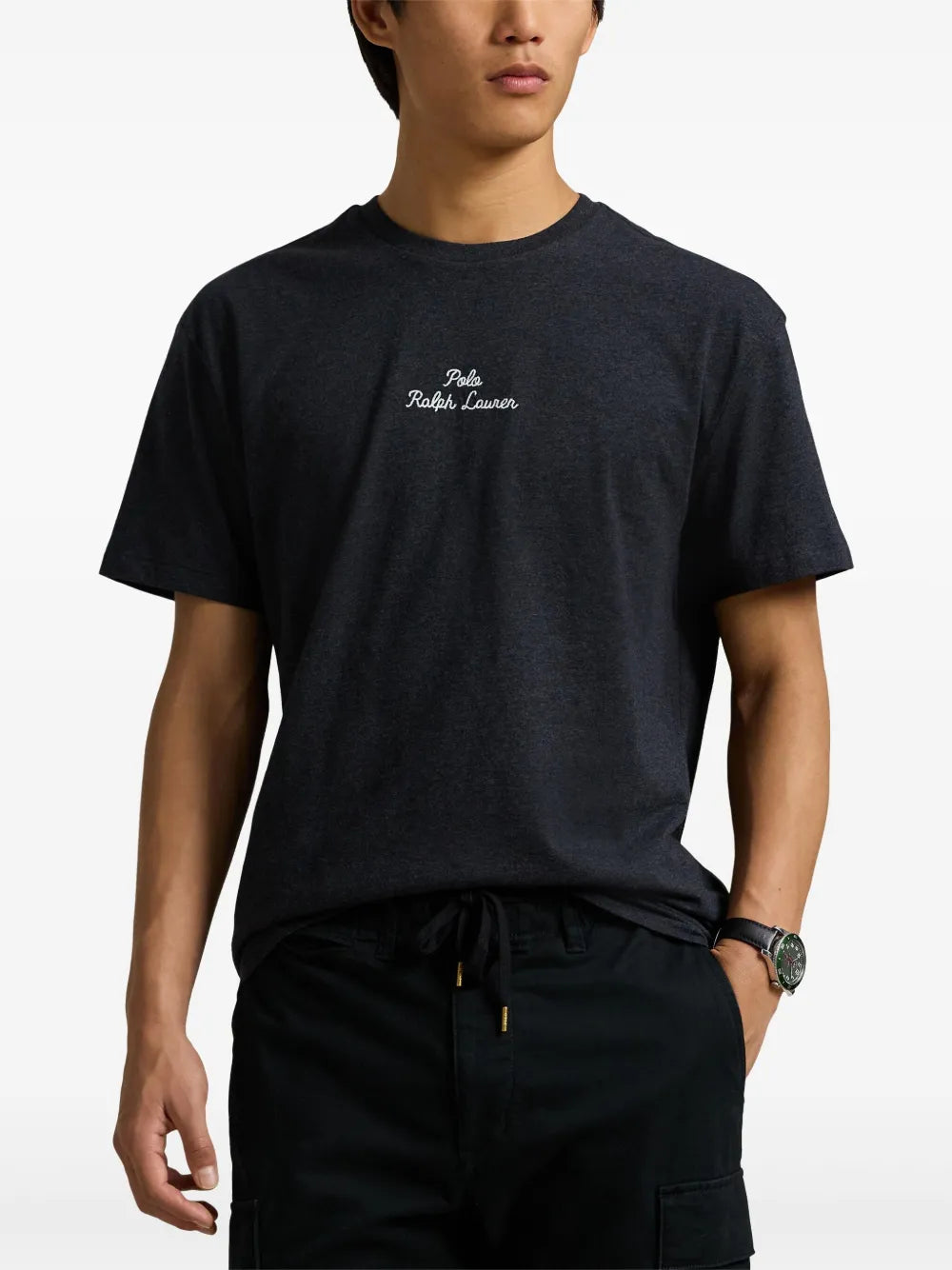 camiseta com estampa de logotipo