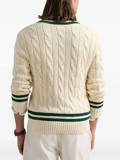 suéter de tricô trançado