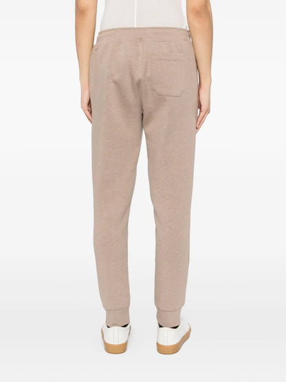 calças com logotipo bordado