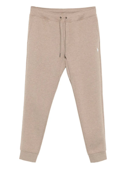 calças com logotipo bordado