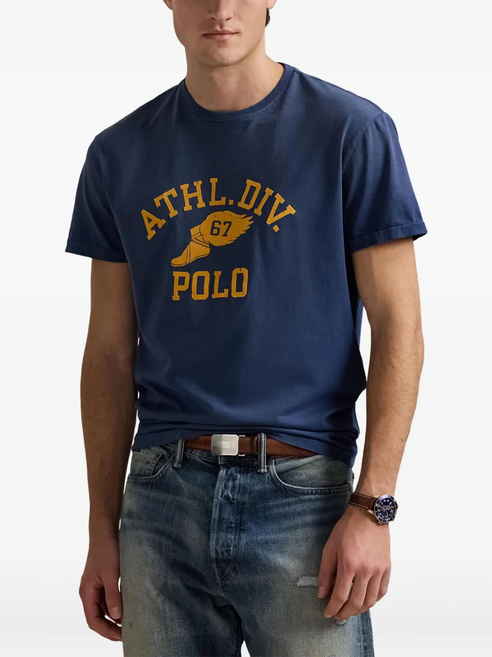 camiseta com estampa de logotipo