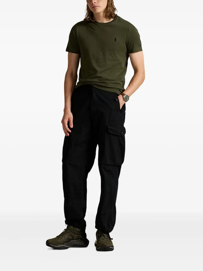 Camiseta bordada com o logotipo da Lauren